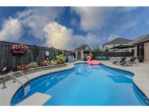 31 Irongate Drive, Paris, ON - Outdoor With In Ground Pool