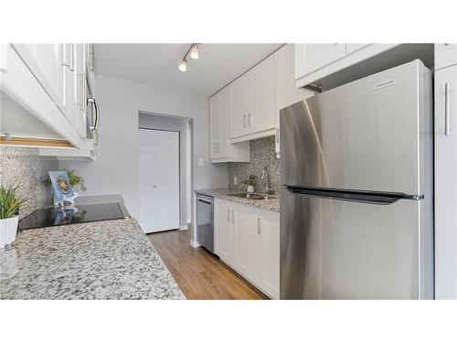 44-273 Elgin Street, Brantford, ON - Indoor Photo Showing Kitchen