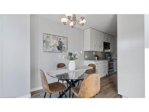 44-273 Elgin Street, Brantford, ON - Indoor Photo Showing Dining Room