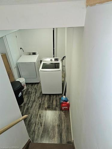 322 Keystone Crescent, Hamilton, ON - Indoor Photo Showing Laundry Room