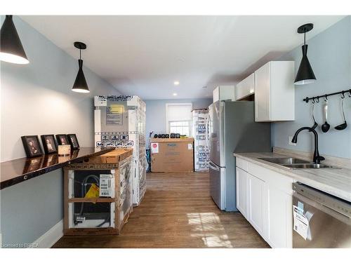 66 Leamon Street, Waterford, ON - Indoor Photo Showing Kitchen With Double Sink