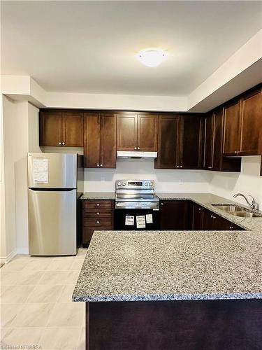 87-677 Park Road N, Brantford, ON - Indoor Photo Showing Kitchen With Double Sink