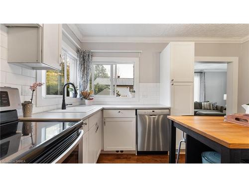 262 Oakland Road, Scotland, ON - Indoor Photo Showing Kitchen With Stainless Steel Kitchen