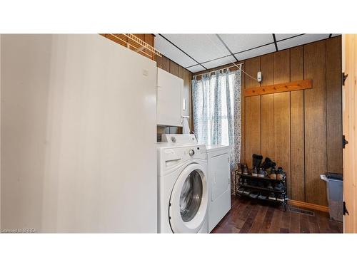 262 Oakland Road, Scotland, ON - Indoor Photo Showing Laundry Room