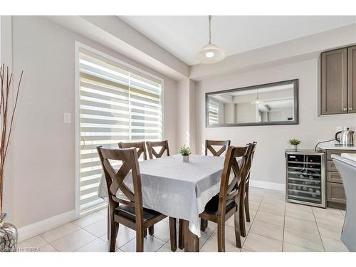 95 Munro Circle, Brantford, ON - Indoor Photo Showing Dining Room