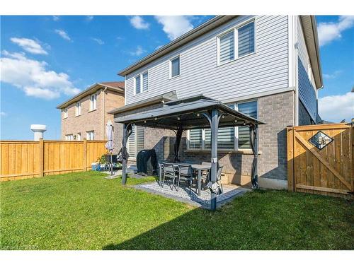 95 Munro Circle, Brantford, ON - Outdoor