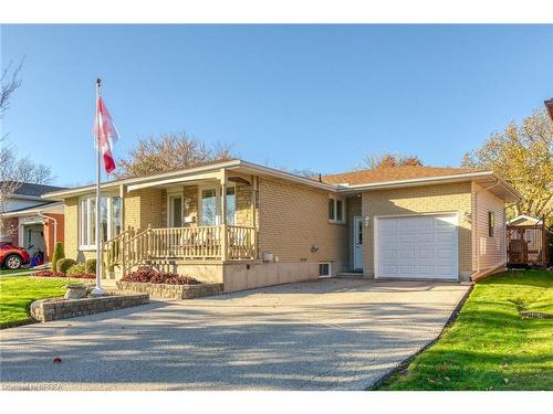 18 Shalfleet Boulevard, Brantford, ON - Outdoor With Deck Patio Veranda