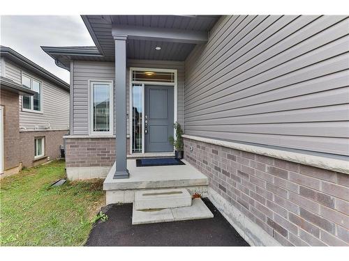 11 Tucker Street, Thorold, ON - Outdoor