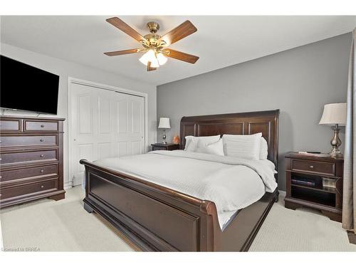 22 Fairhaven Drive, Hamilton, ON - Indoor Photo Showing Bedroom