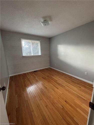 24 Blackfriar Lane, Brantford, ON - Indoor Photo Showing Other Room