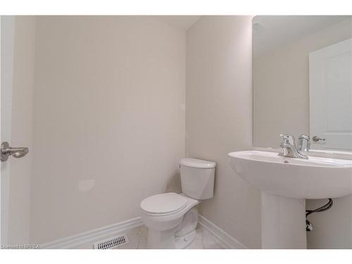 87-620 Colborne Street W, Brantford, ON - Indoor Photo Showing Bathroom