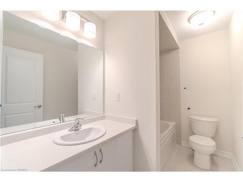 87-620 Colborne Street W, Brantford, ON - Indoor Photo Showing Bathroom