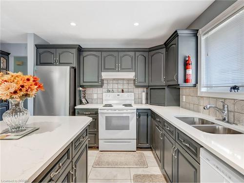 3 Johnson Crescent, Simcoe, ON - Indoor Photo Showing Kitchen With Double Sink