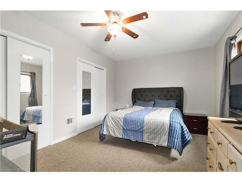 55 Somerset Road, Brantford, ON - Indoor Photo Showing Bedroom