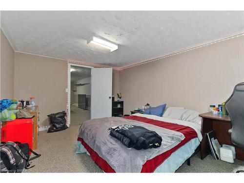 55 Somerset Road, Brantford, ON - Indoor Photo Showing Bedroom