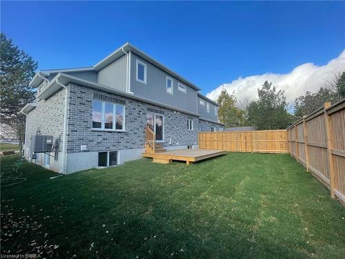 3985B Milton Street, Shakespeare, ON - Outdoor