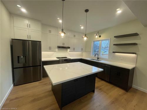 3985B Milton Street, Shakespeare, ON - Indoor Photo Showing Kitchen With Double Sink With Upgraded Kitchen