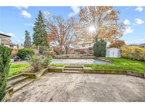 16 Harvest Lane, Brantford, ON - Outdoor