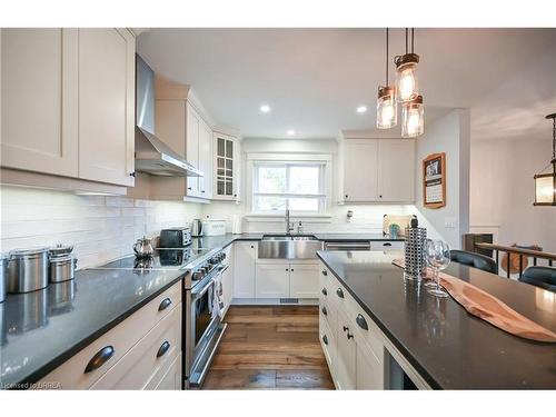 9 Kiwanis Avenue, Port Dover, ON - Indoor Photo Showing Kitchen With Upgraded Kitchen