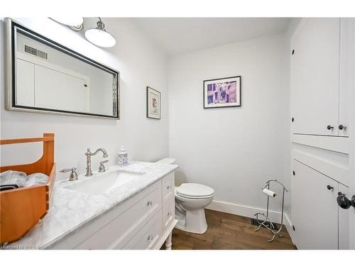 9 Kiwanis Avenue, Port Dover, ON - Indoor Photo Showing Bathroom