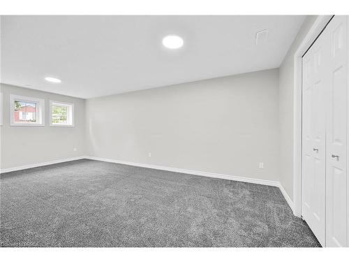 12 Hill Avenue, Brantford, ON - Indoor Photo Showing Other Room