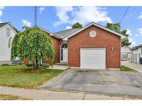 12 Hill Avenue, Brantford, ON - Outdoor