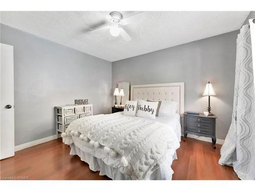 924 Union Street, Kitchener, ON - Indoor Photo Showing Bedroom