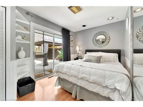 924 Union Street, Kitchener, ON - Indoor Photo Showing Bedroom