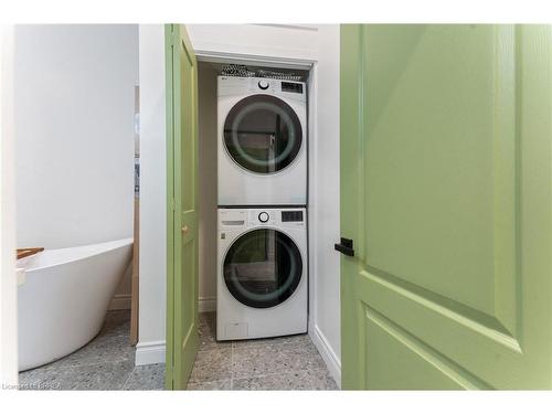 50 Ontario Street, Brantford, ON - Indoor Photo Showing Laundry Room