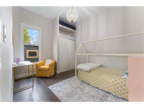 50 Ontario Street, Brantford, ON - Indoor Photo Showing Bedroom