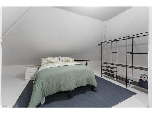 50 Ontario Street, Brantford, ON - Indoor Photo Showing Bedroom