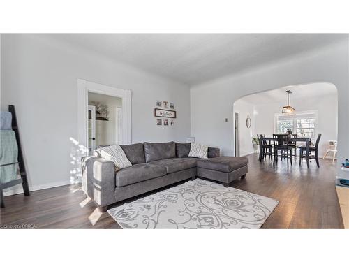 503 Norfolk Street S, Simcoe, ON - Indoor Photo Showing Living Room