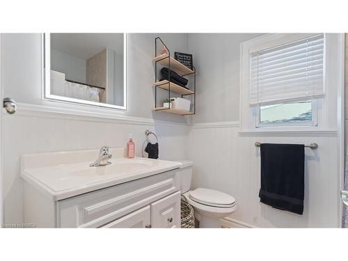 503 Norfolk Street S, Simcoe, ON - Indoor Photo Showing Bathroom