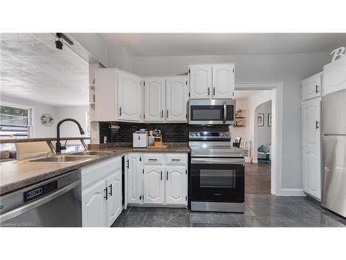 503 Norfolk Street S, Simcoe, ON - Indoor Photo Showing Kitchen With Double Sink