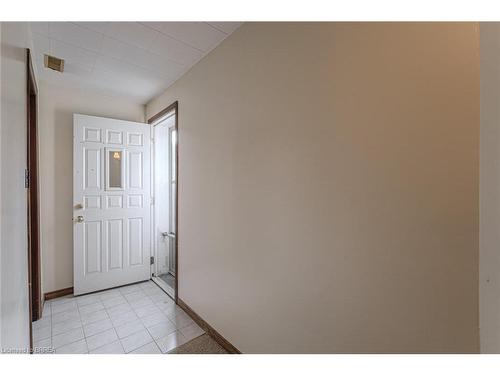 195 Paris Road, Brantford, ON - Indoor Photo Showing Other Room