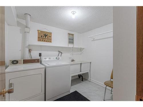 195 Paris Road, Brantford, ON - Indoor Photo Showing Laundry Room