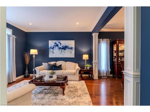 79 Taylor Road, St. George, ON - Indoor Photo Showing Living Room