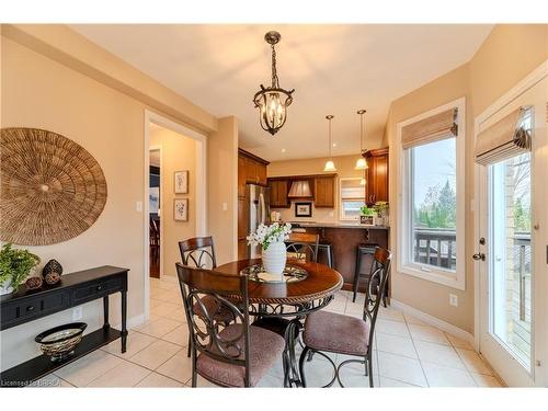 79 Taylor Road, St. George, ON - Indoor Photo Showing Dining Room