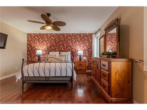 79 Taylor Road, St. George, ON - Indoor Photo Showing Bedroom