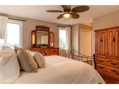 79 Taylor Road, St. George, ON - Indoor Photo Showing Bedroom