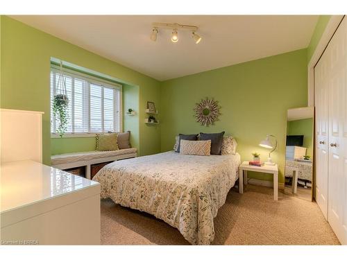 79 Taylor Road, St. George, ON - Indoor Photo Showing Bedroom