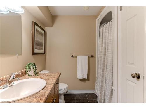 79 Taylor Road, St. George, ON - Indoor Photo Showing Bathroom