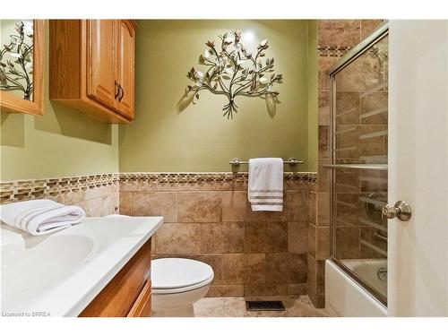 40 D'Aubigny Road, Brantford, ON - Indoor Photo Showing Bathroom