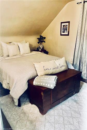 245 Grove Street, Simcoe, ON - Indoor Photo Showing Bedroom