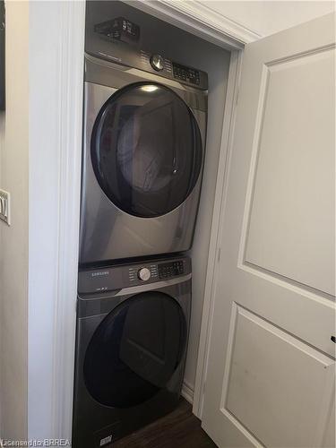 54-575 Woodward Avenue, Hamilton, ON - Indoor Photo Showing Laundry Room