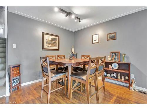 19 Frontenac Avenue, Brantford, ON - Indoor Photo Showing Dining Room