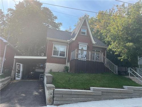 32 Dundas Street E, Brantford, ON - Outdoor