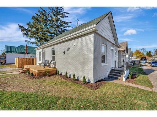 15 Gordon Street, Brantford, ON - Outdoor With Deck Patio Veranda