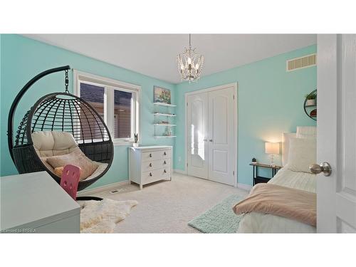 36 Kellogg Avenue, Mount Hope, ON - Indoor Photo Showing Bedroom