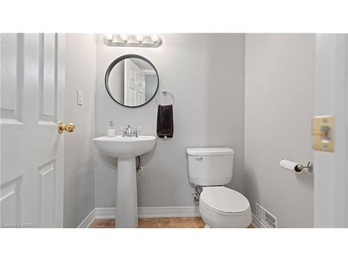 36 Kellogg Avenue, Mount Hope, ON - Indoor Photo Showing Bathroom